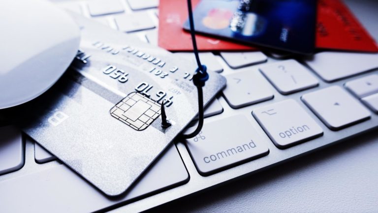 Finte raccomandate digitali