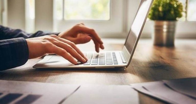 Smart working libro unico lavoro guida compliance; Microsoft Teams introduce l'etichetta in ufficio: un badge digitale invisibile, fra normativa e privacy