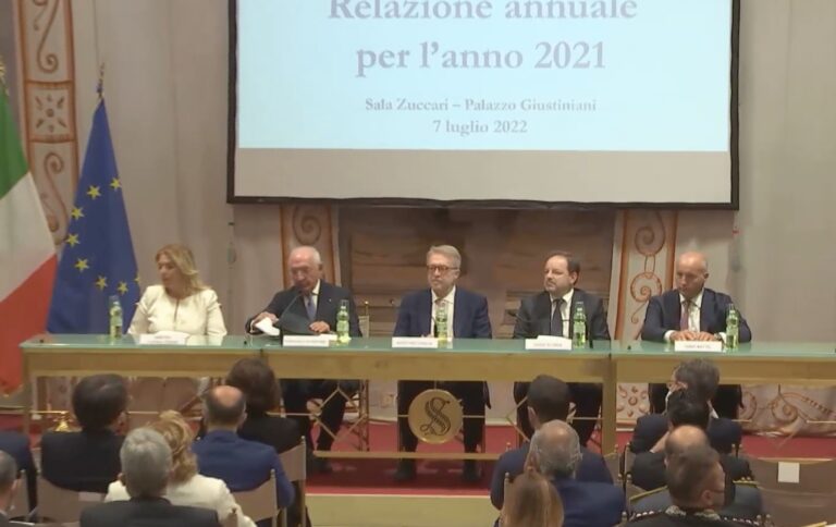 Garante privacy: "Diritti fondamentali da proteggere in tempi di guerra e pandemia"