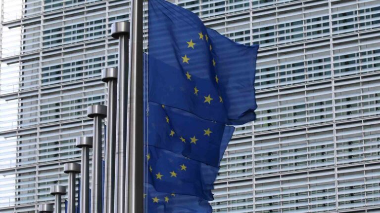 Data Act, c'è un nuovo testo di compromesso. Obiettivo: interoperabilità tra servizi cloud