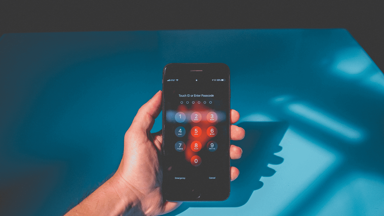 Scoperto phishing kit capace di aggirare la doppia autenticazione: l’allarme di Microsoft