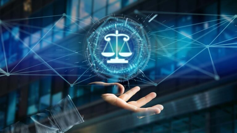 Antiriciclaggio e privacy, non si può limitare l’accesso a dati di dominio pubblico: l’ammonizione