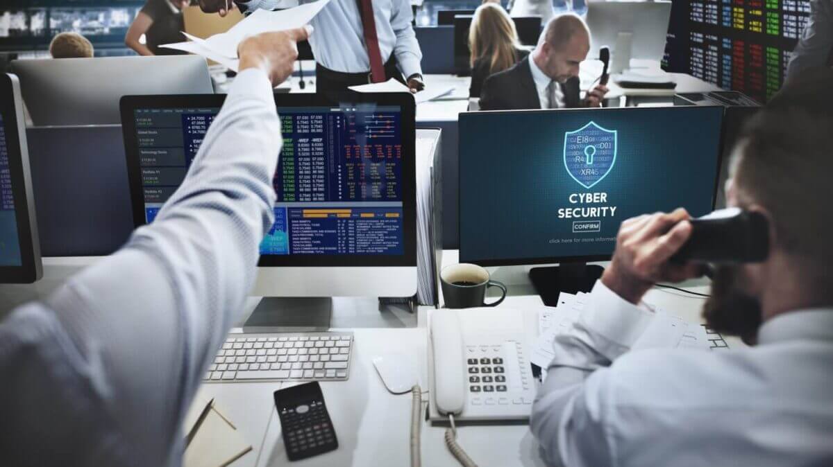 L'evoluzione delle CVE: la necessità di un approccio europeo; Attacco a Sistemi Informativi: la PA italiana è fragile, il team Acn è già al lavoro