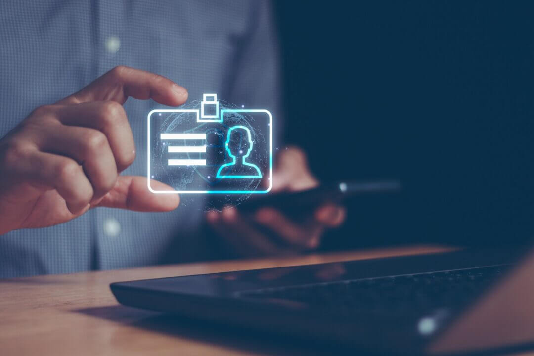 Identity Wallet; European Digital Identity Wallet (EUDI Wallet): caratteristiche, evoluzione normativa e implicazioni per cittadini e imprese